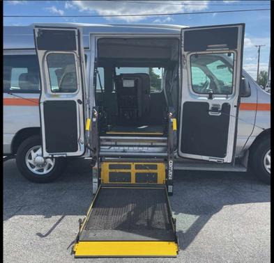 2010 Ford E250 Base