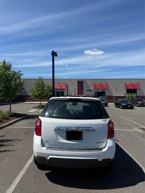 White 2014 Chevrolet Equinox LS