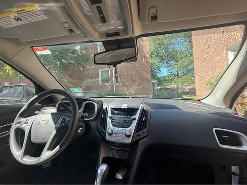 White 2014 Chevrolet Equinox LS