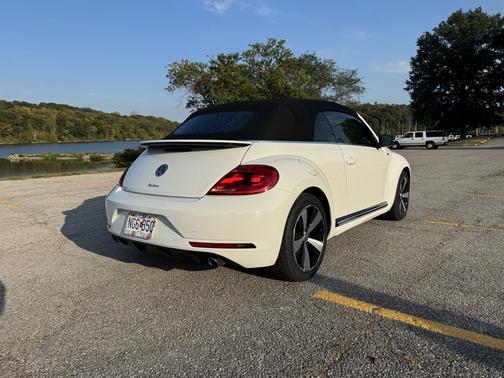 2015 Volkswagen Beetle 2.0T R-Line