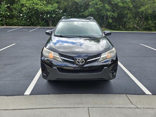 2014 Toyota RAV4 LE
