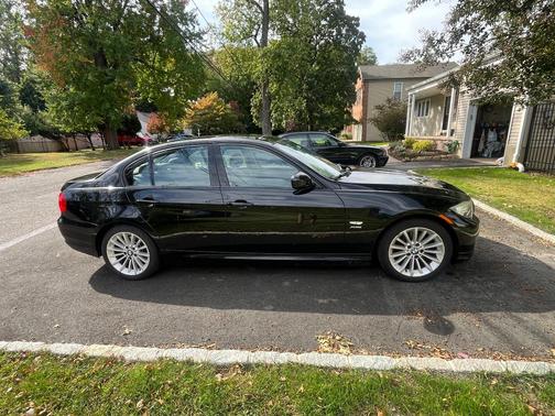 Black 2011 BMW 328 i xDrive