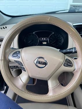 2015 Nissan Pathfinder SL