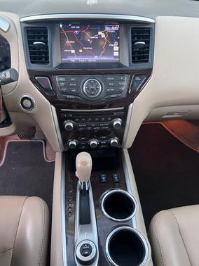 2015 Nissan Pathfinder SL