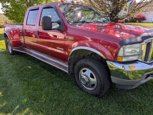 Red 2003 Ford F-350 Lariat Crew Cab Super Duty DRW
