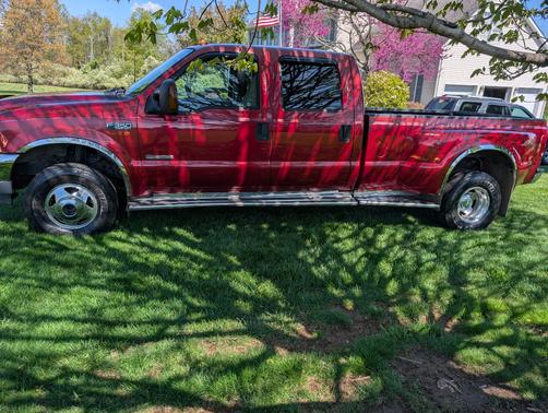 Red 2003 Ford F-350 Lariat Crew Cab Super Duty DRW