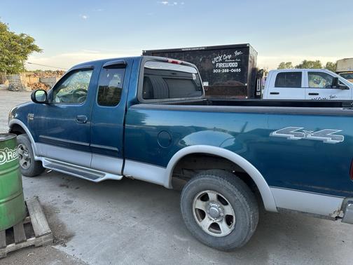 2000 Ford F-150 Work Series SuperCab