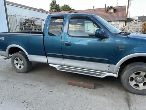 2000 Ford F-150 Work Series SuperCab