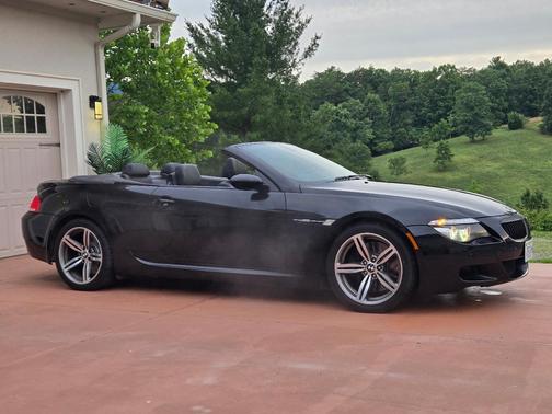 Black 2008 BMW M6 Base