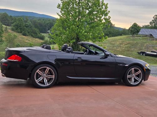Black 2008 BMW M6 Base