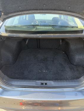 Gray 2017 Nissan Altima 2.5 SV