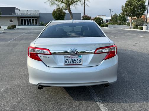 Silver 2012 Toyota Camry XLE