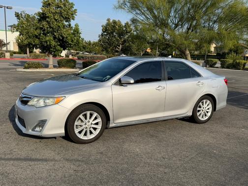 Silver 2012 Toyota Camry XLE