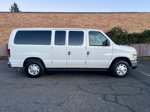 2010 Ford E150 XLT