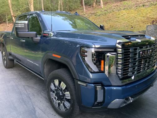 2025 GMC Sierra 2500 Denali