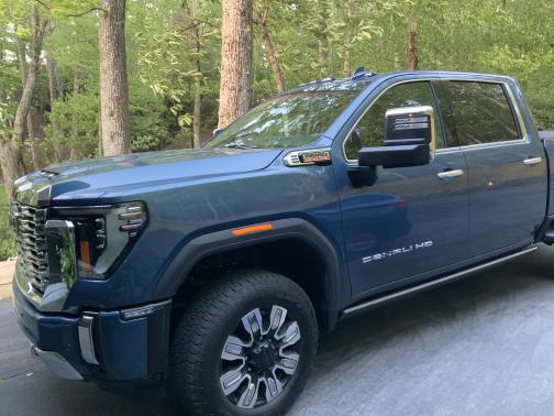 2025 GMC Sierra 2500 Denali