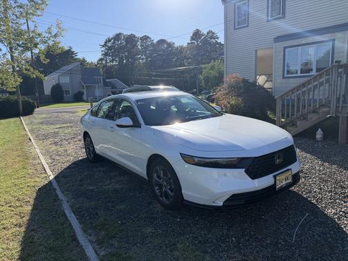 White 2025 Honda Accord Hybrid EX-L