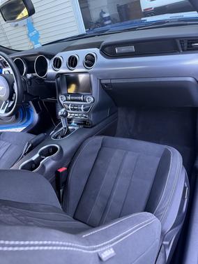 2019 Ford Mustang EcoBoost