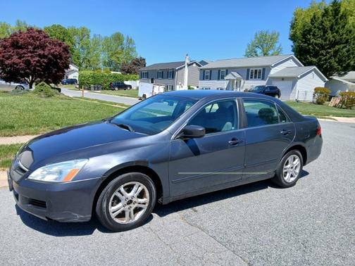 Gray 2007 Honda Accord SE