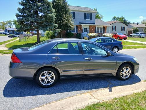 Gray 2007 Honda Accord SE
