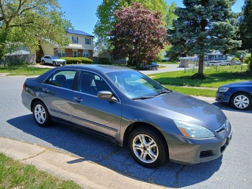 Gray 2007 Honda Accord SE