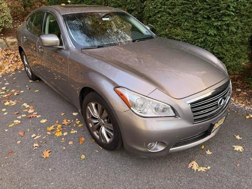 2013 INFINITI M37 x