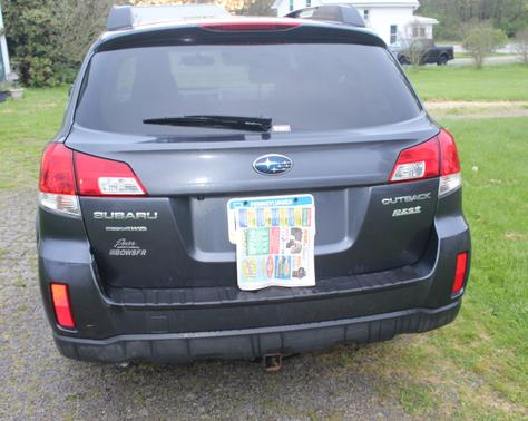 Gray 2012 Subaru Outback 2.5i Premium