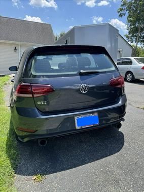 Blue 2018 Volkswagen Golf GTI 2.0T SE 4-Door