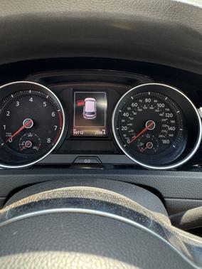 Blue 2018 Volkswagen Golf GTI 2.0T SE 4-Door