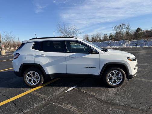 2024 Jeep Compass Latitude
