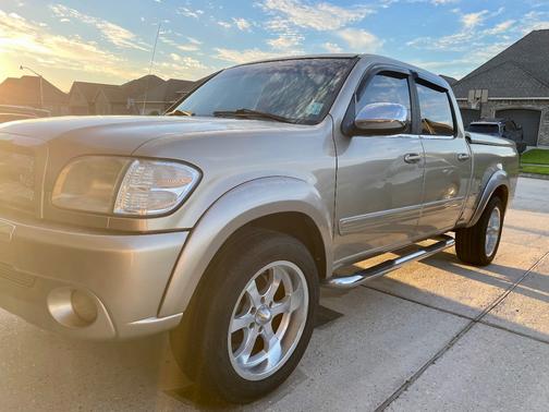 Gold 2004 Toyota Tundra SR5 Double Cab
