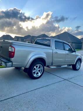 Gold 2004 Toyota Tundra SR5 Double Cab