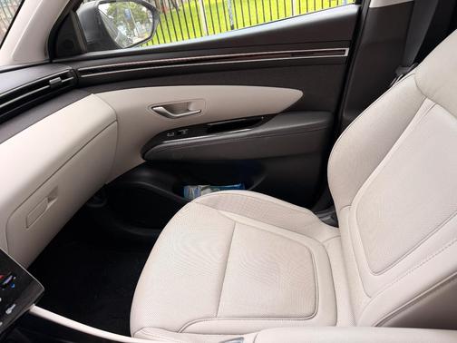 Gray 2022 Hyundai TUCSON SEL