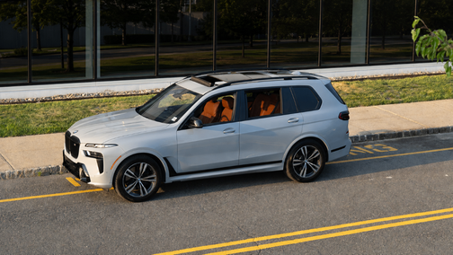 Gray 2023 BMW X7 M60i