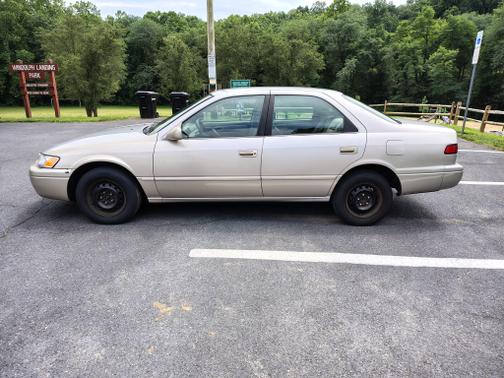 1997 Toyota Camry LE