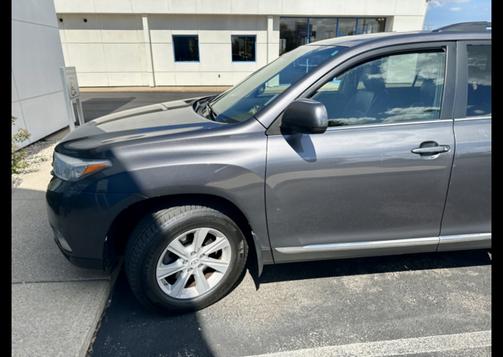 2012 Toyota Highlander SE