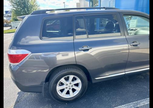 2012 Toyota Highlander SE