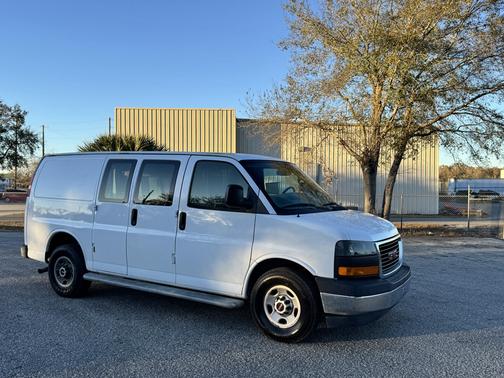 2017 GMC Savana 2500 Work Van