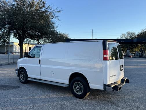 2017 GMC Savana 2500 Work Van