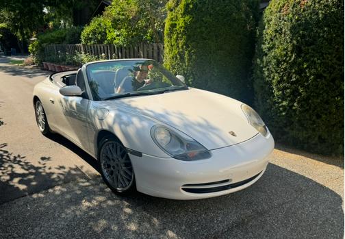 2000 Porsche 911 Carrera Cabriolet