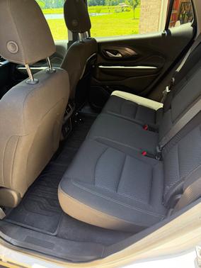 White 2024 GMC Terrain SLE