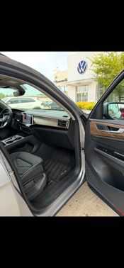 Silver 2026 Volkswagen Atlas 2.0T SE