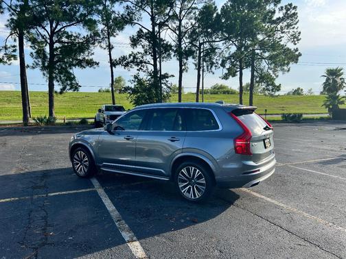 Gray 2020 Volvo XC90 T5 Momentum