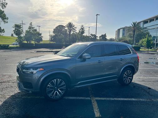Gray 2020 Volvo XC90 T5 Momentum