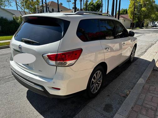 2015 Nissan Pathfinder SV