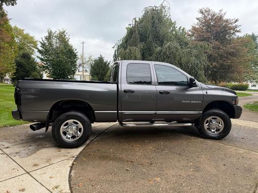 Gray 2003 Dodge Ram 2500 ST Quad Cab