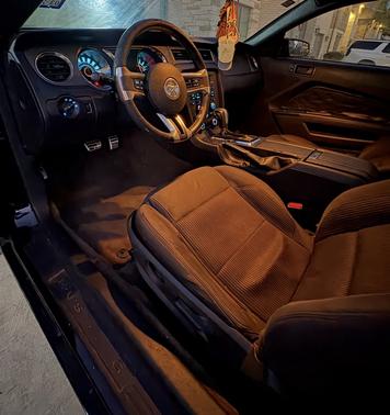 2013 Ford Mustang V6