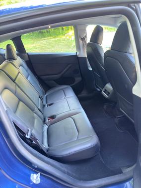 Blue 2023 Tesla Model Y Performance