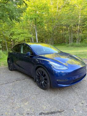 Blue 2023 Tesla Model Y Performance