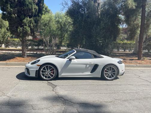 2021 Porsche 718 Spyder Base